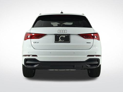 2025 Audi Q3 45 S line Premium