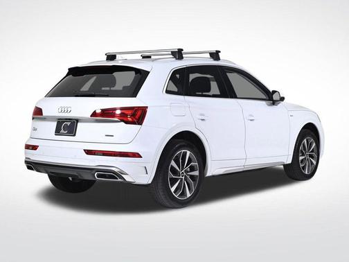 2024 Audi Q3 45 S line Premium