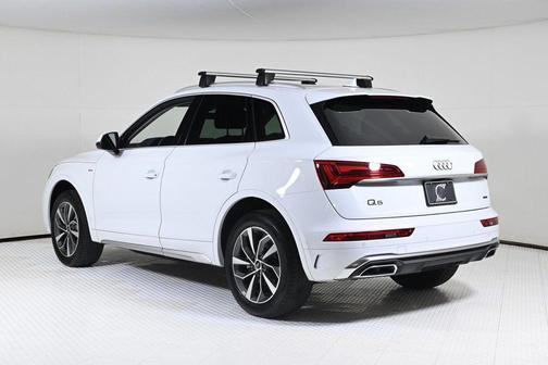 2024 Audi Q3 45 S line Premium