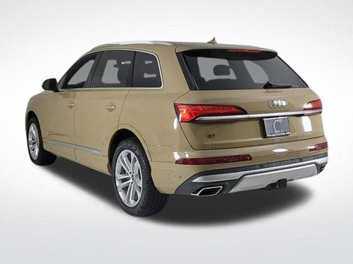 2025 Audi Q7 55 Premium Plus