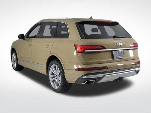 2025 Audi Q7 55 Premium Plus