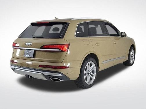 2025 Audi Q7 55 Premium Plus