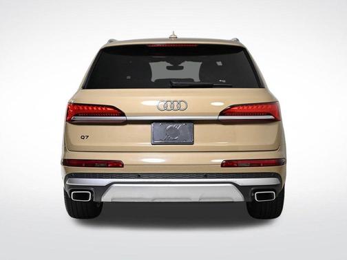 2025 Audi Q7 55 Premium