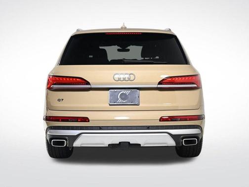 2025 Audi Q7 55 Premium Plus