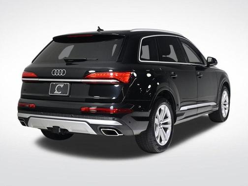 2025 Audi Q7 55 Premium Plus