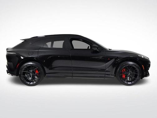 2026 Aston Martin DBX 707