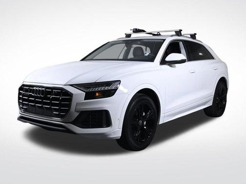 Carrara White 2023 Audi Q8 Premium