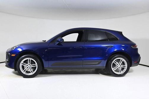2022 Porsche Macan Base