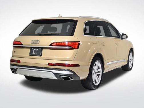 2025 Audi Q7 45 Premium
