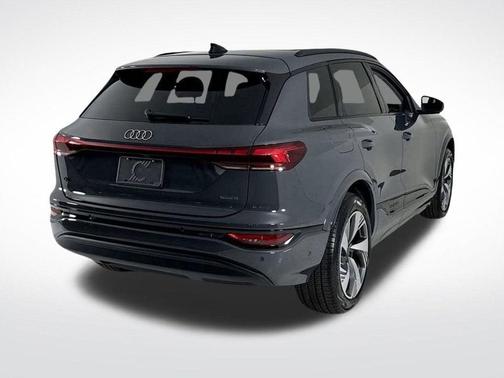 2025 Audi Q6 e-tron Premium