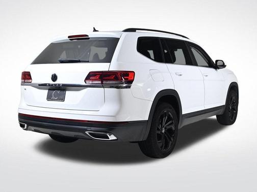 2022 Volkswagen Atlas 2.0T SE w/Technology