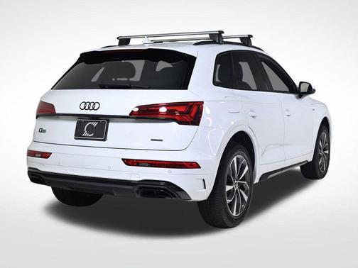 2024 Audi Q5 45 S line quattro Premium