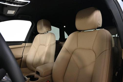 2026 Porsche Macan GTS