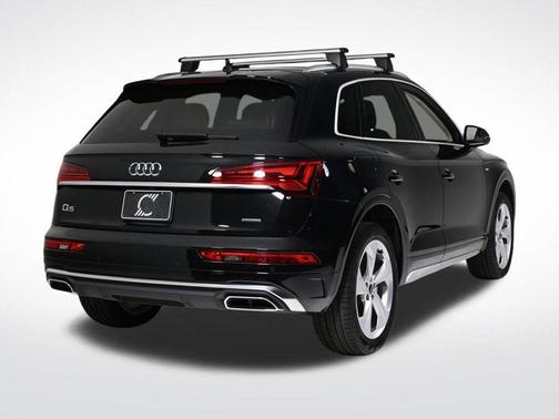 2024 Audi Q5 45 S line quattro Premium