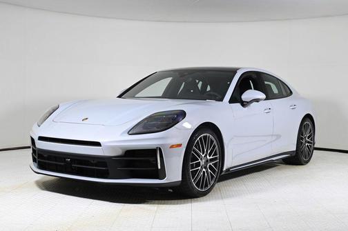 2026 Porsche Panamera RWD