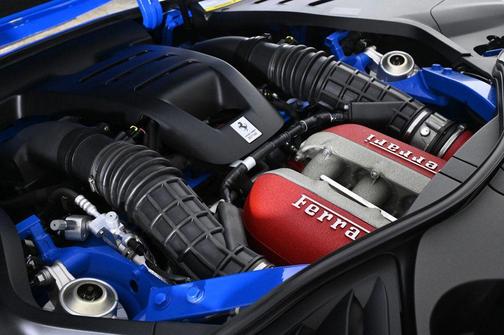 2024 Ferrari Purosangue Base