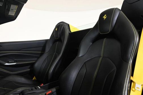 2022 Ferrari F8 Spider Base