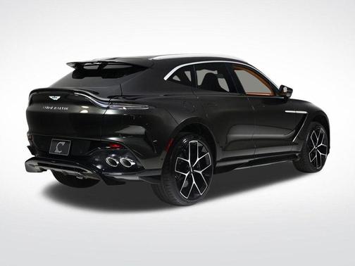 2026 Aston Martin DBX 707