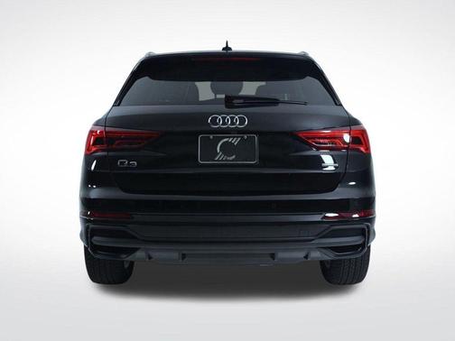 2025 Audi Q3 45 S line Premium