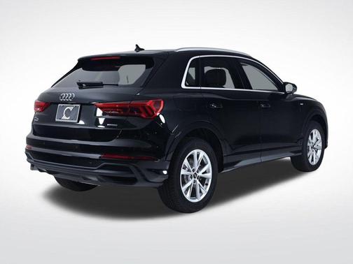 2025 Audi Q3 45 S line Premium