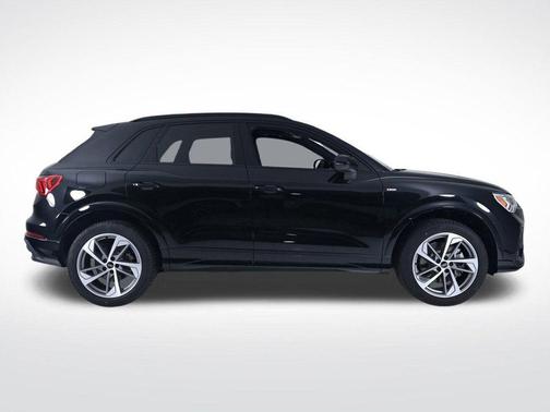 2025 Audi Q3 45 S line Premium