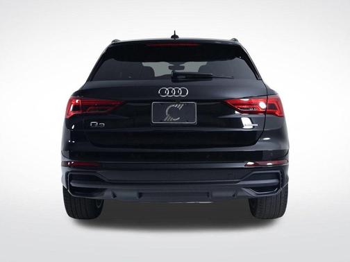 2025 Audi Q3 45 S line Premium