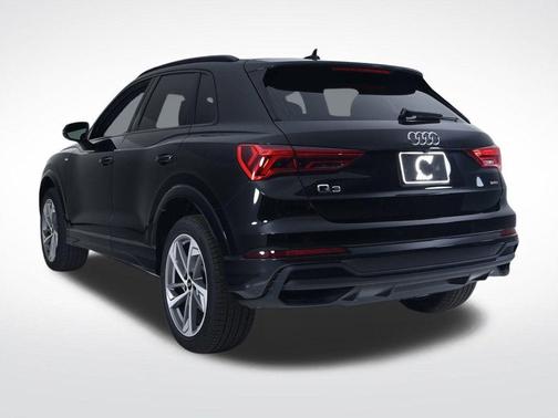 2025 Audi Q3 45 S line Premium