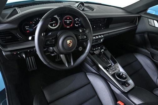 2024 Porsche 911 Carrera 4S