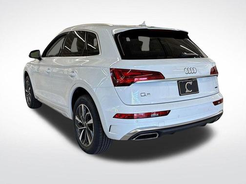2025 Audi Q5 45 S line quattro Premium