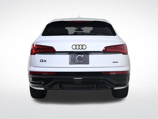 2024 Audi Q5 45 S line quattro Premium