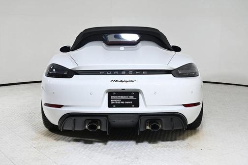 2022 Porsche 718 Spyder Base