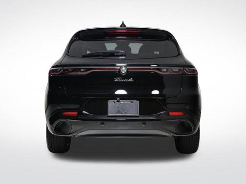 2025 Alfa Romeo Tonale Base