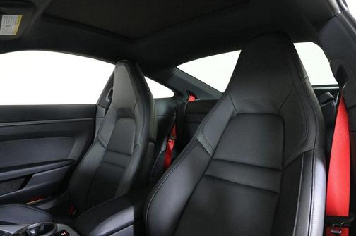 2025 Porsche 911 Carrera
