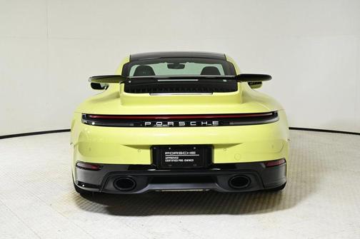 2025 Porsche 911 Carrera