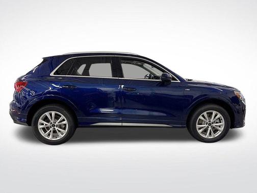 2025 Audi Q3 45 S line Premium