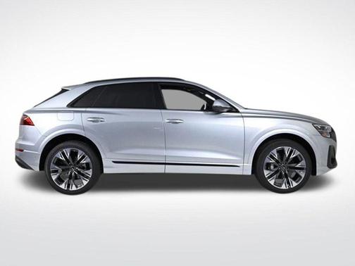 2025 Audi Q8 Premium Plus