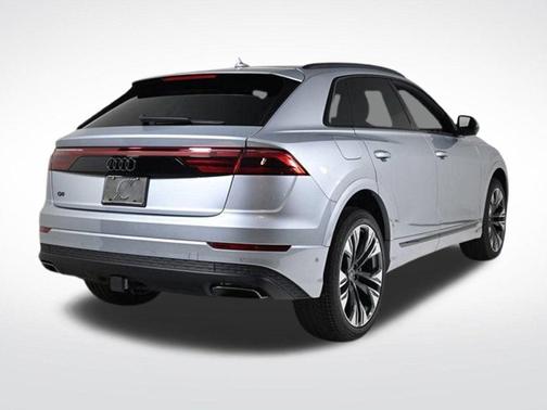 2025 Audi Q8 Premium Plus