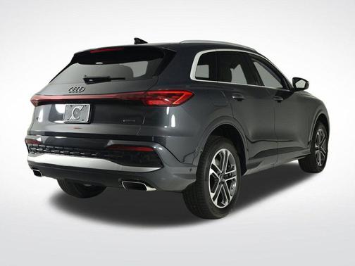 2025 Audi Q5 2.0T quattro Premium