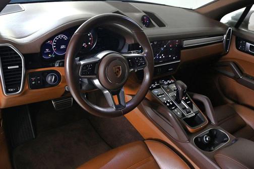 2022 Porsche Cayenne S Platinum Edition