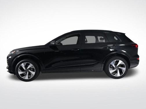 2025 Audi Q6 e-tron Premium