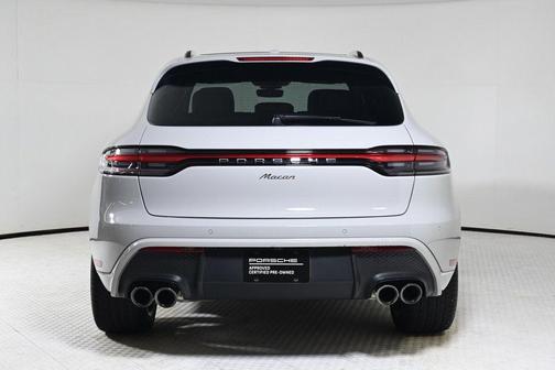 2023 Porsche Macan T