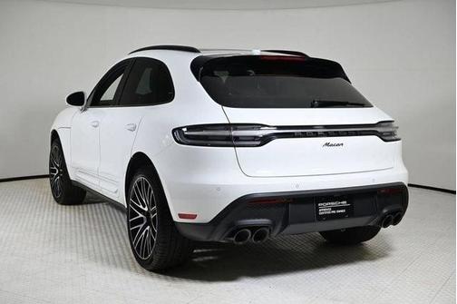 2024 Porsche Macan Base
