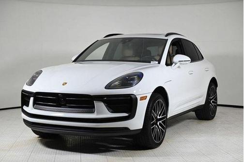 2024 Porsche Macan Base