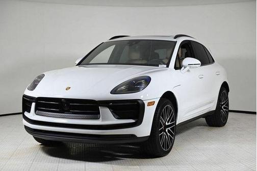2024 Porsche Macan Base