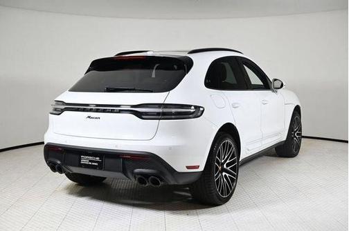 2024 Porsche Macan Base