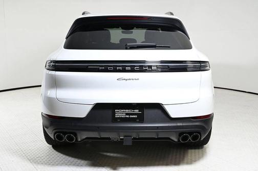 2024 Porsche Cayenne Base