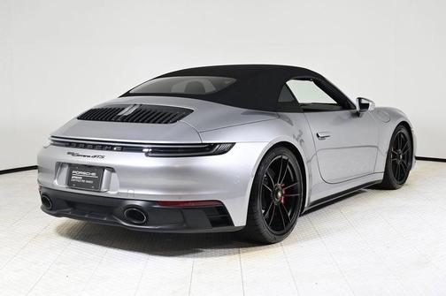 2022 Porsche 911 Carrera GTS