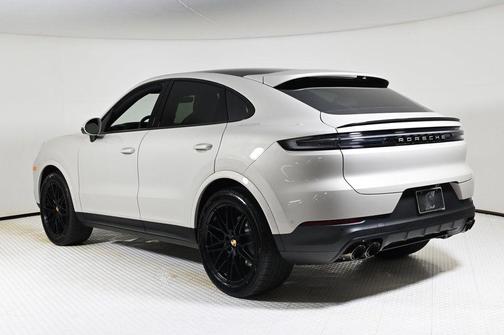 2026 Porsche Cayenne AWD