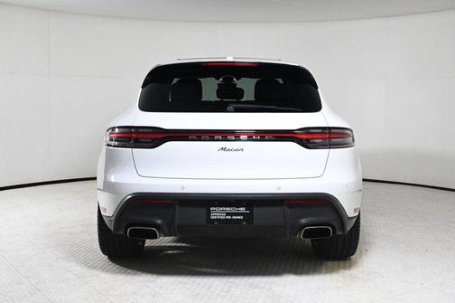 2023 Porsche Macan Base