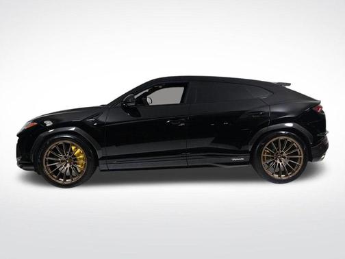 2023 Lamborghini Urus Performante